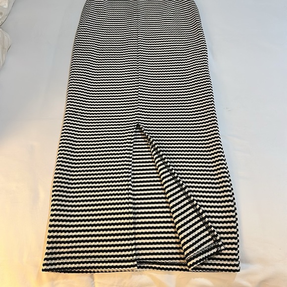 NWOT Misguided Strapless Bodycon Maxi Dress in Black and White Size S - Picture 12 of 12
